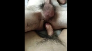 Pareja tiene sexo a pelo