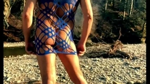 Nylon in along to canyon