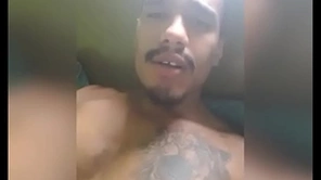 Marcelo pauzao batendo e gozando na cama