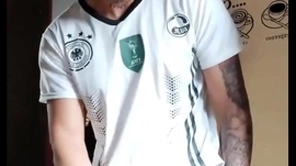 Hetero curioso me muestra su verga