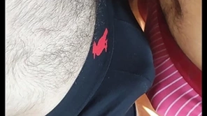 Sarrando os paus duro de cueca