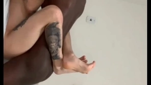 Depois do treino fui na casa do meu friends with e ele me fudeu