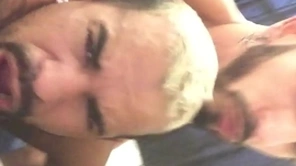 Gabriel victor me fudendo numa pegada bem forte, socando fundo e me fazendo gemer gostoso