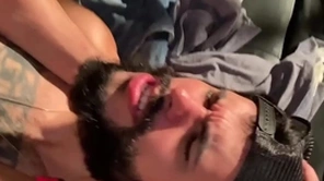 Surubão irmãos dotados no sex box