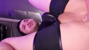 Let me fart your face when i fuck myself with dildo