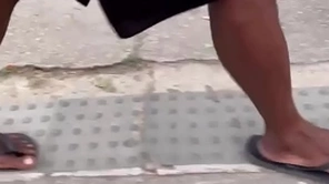 Mendigo cafuçu tem a piroca enorme