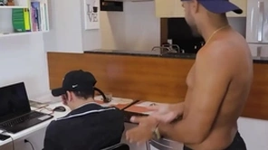 Dei pro nerd safado que veio consertar meu pc