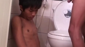 Asian bareback twink fucks pissing stud in doggystyle