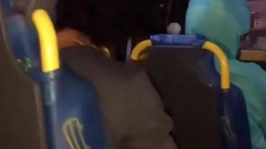 Putaria dentro conclude onibus
