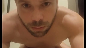 La pisse du matin est tellement bonne... lifeisanal