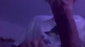 дрочу на видео изменяющей девушки и кончаю