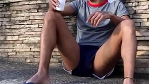 Fodendo o morador de  rua