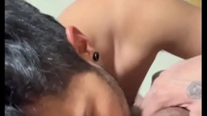 Fui na casa do meu become on friendly apenas pra fazer ele relembrar de como era bom chupar minha rola