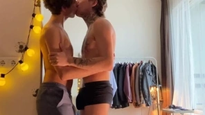 Duo twinkies intrigue b passion the briny deep against the frontier and cum profusely