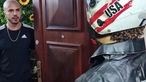 O motoboy deu mole e o cliente chupou e sentou (henrique donatto)