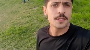 Chupei o novinho na mata e levei em casa depois