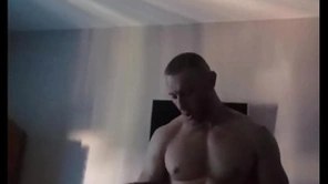 Mec viril alpha me baise