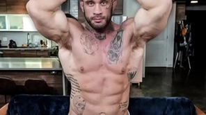 Guy selector - cum interact with davin strong, the fuckable bodybuilder