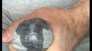 Cum in leggings! i masturbate my dick and sperm seeps through gray leggings! close-up
