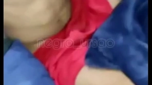 Um baseado e muita putaria entre esses dois amigos hetero que delicia de assistir