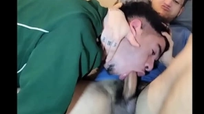 Tremenda mamada que le da el pasivo al chacal colombiano youtuber alexander parra  se le vino en su boca y pidió que botara flu leche para el poder verla por que le exita, wow que maravilla