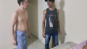 Flagrou o namorado fudendo com big marcos (completo no red)