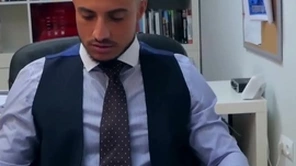 Menatplay klein kerr anal fucks fair gay boss james mansion