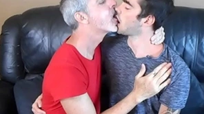 Hot well-pleased twink & kissing - kody tracer - richard lennox - manpuppy